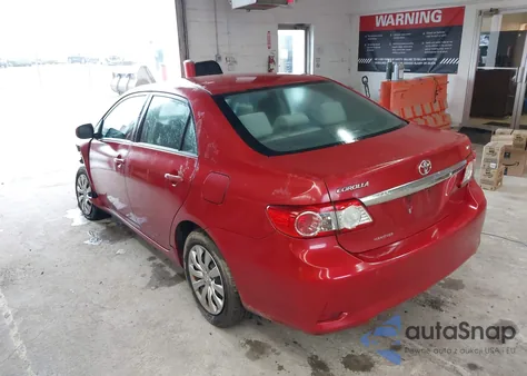 2013 Toyota Corolla S/Le из США, поврежденный, VIN 5YFBU4EE8DP186407
